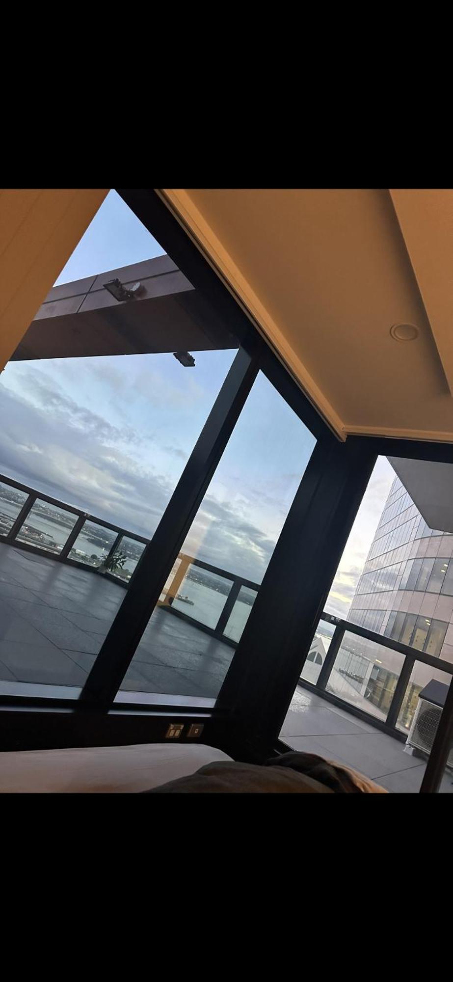 天空城景 海景 私人大阳台公寓 Auckland Esterno foto