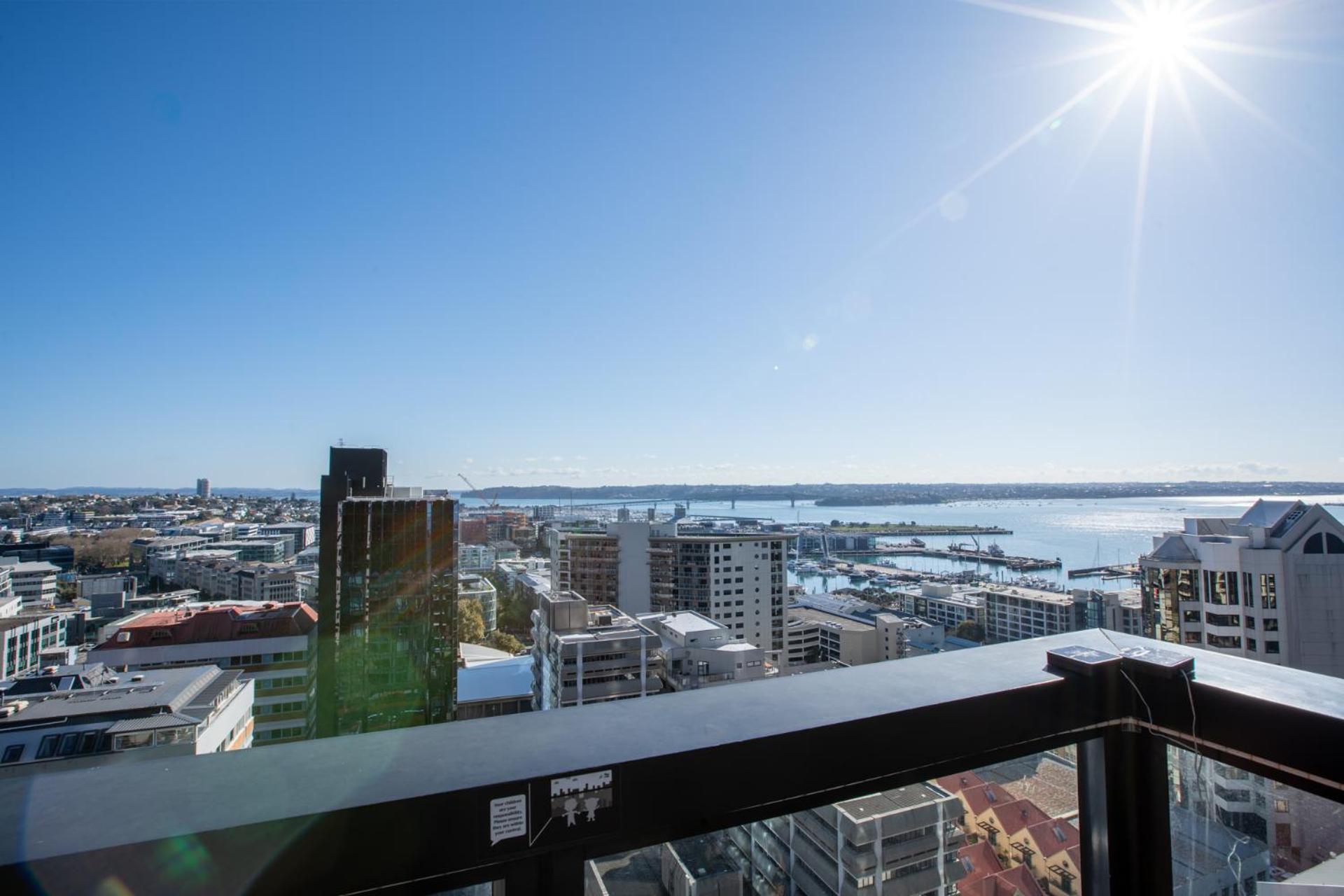 天空城景 海景 私人大阳台公寓 Auckland Esterno foto